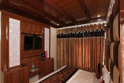 Barkot Yamunotri Hotel